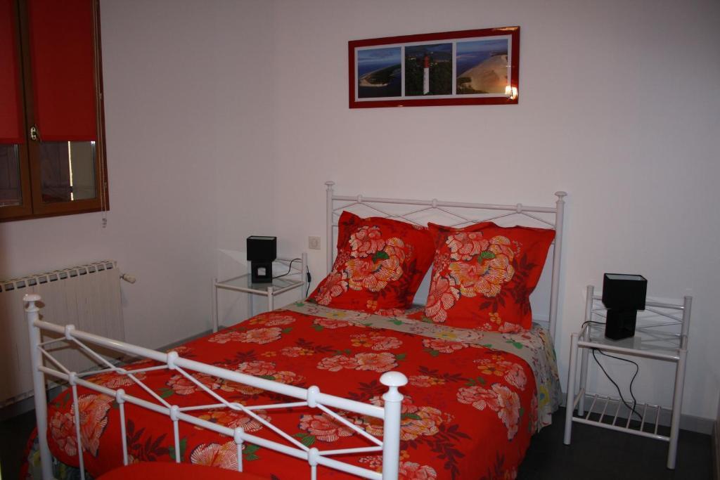 Le Medoc De Maxou Bed & Breakfast Lamarque Oda fotoğraf