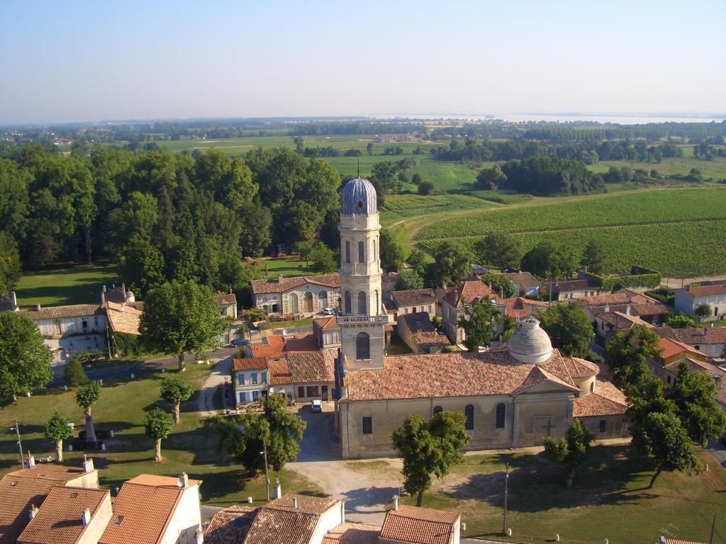 Le Medoc De Maxou Bed & Breakfast Lamarque Dış mekan fotoğraf